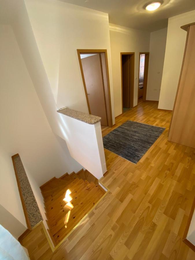 Shadi Apartment Копер Экстерьер фото